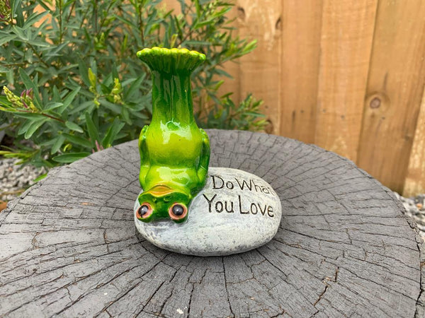 Frogs Decorative Yoga Frog on Stone Figurines Funny Garden Home Décor