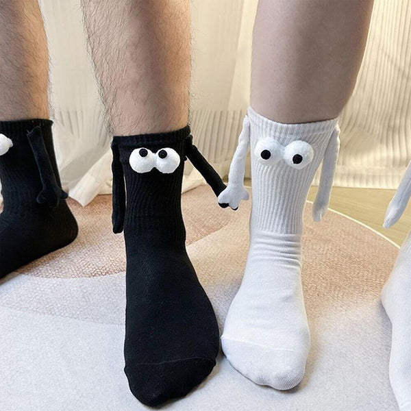 2 pairs Funny Magnetic Suction 3D Doll Couple Sock Holding Hand SockS for Couple