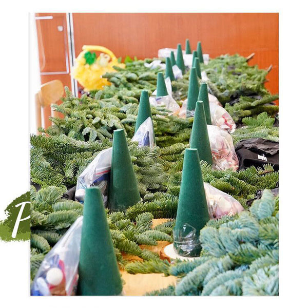 5pcs Cone-Shaped Flower Mud Easy Decorate And Decorate Christmas Floral Ornament