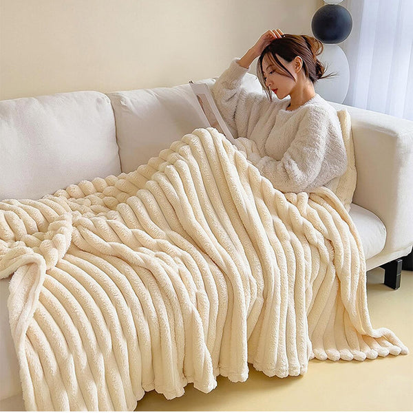 Plush Throw Blanket Soft Warm Sofa Bed Blanket for All Seasons
