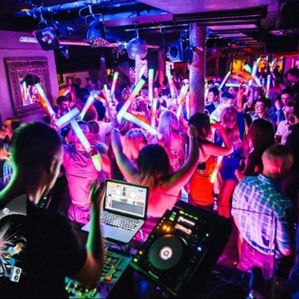 192x LED Foam Sticks RGB Thunder 48cm Glow Stick Flashing Light Rave Party Cheer