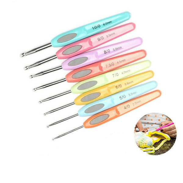 8 x Crochet Hooks Colorful Plastic Pad Ergonomic Arthritis Relief 2.5-6mm Needle - Lets Party