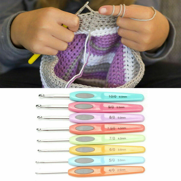 8 x Crochet Hooks Colorful Plastic Pad Ergonomic Arthritis Relief 2.5-6mm Needle - Lets Party