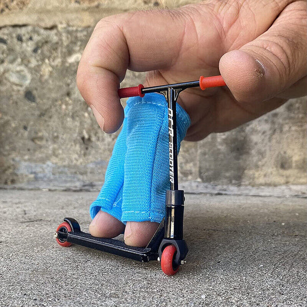 Mini Finger Skateboard Scooter Toy Kit With Finger Board Accessories AU