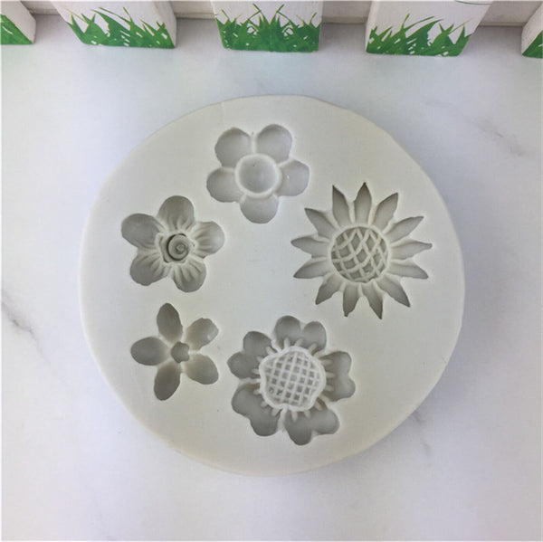 Daisy Silicone Cake Decor Mould Fondant Sugarcraft Chocolate Baking Resin Mold