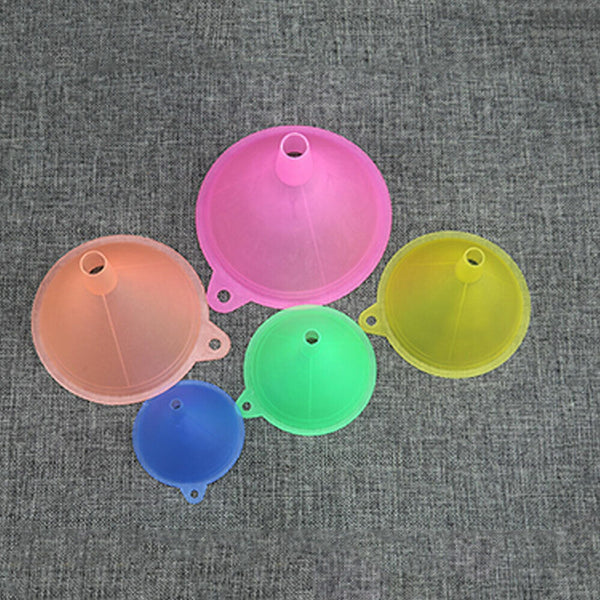5Pcs Medium Liquid Plastic Funnel kitchen Funnel Set Variety Large Small