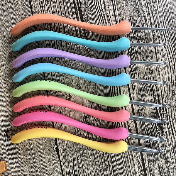 8Pcs Crochet Hooks Knitting Needles Ergonomic Crochet Hook Weave Yarn Tool DIY A