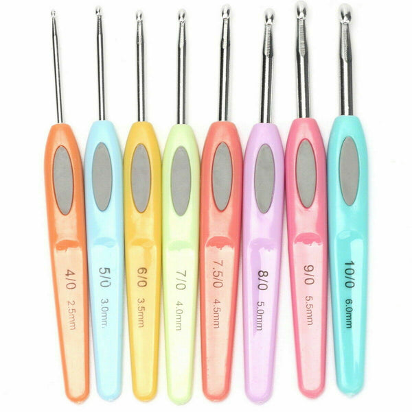 8 x Crochet Hooks Colorful Plastic Pad Ergonomic Arthritis Relief 2.5-6mm Needle - Lets Party