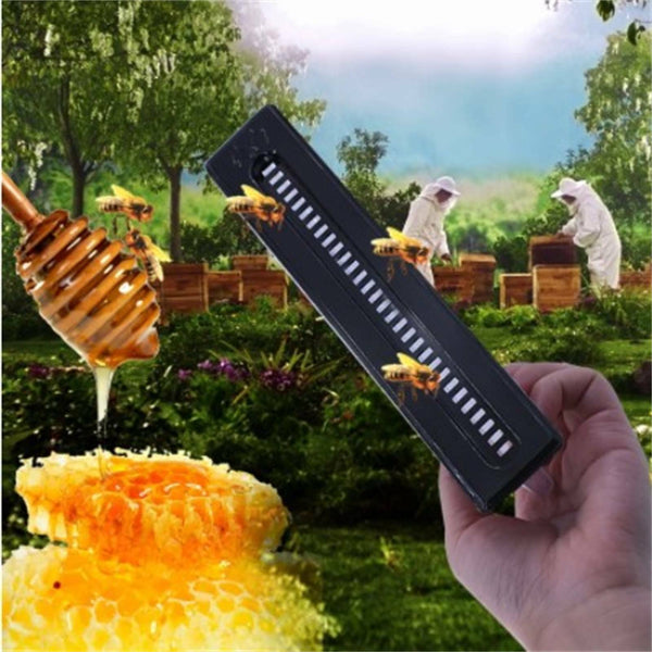 20PCS Small Bee Hive Mite Beetle BeeHive Trap Beekeeping Equipment Tools AU SELL