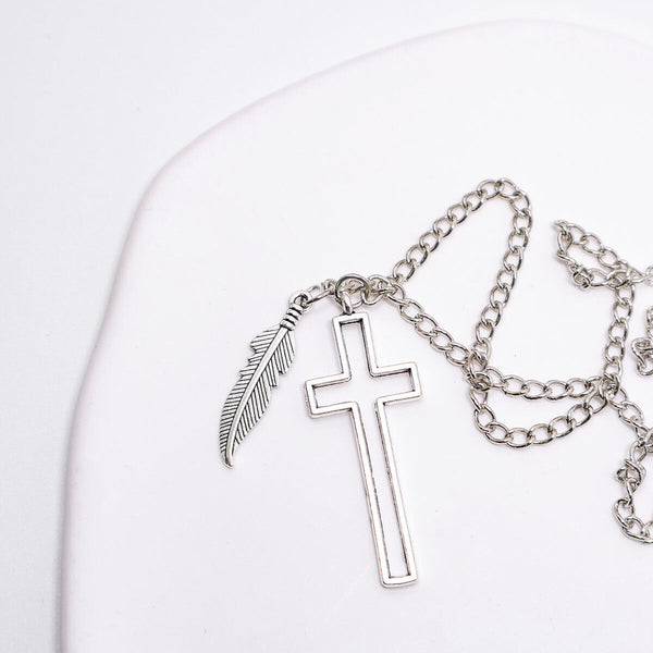 Exaggerated Retro Cross Necklace for Women Unique Statement Jewelry Gift Idea