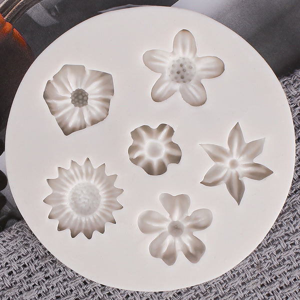 4pcs Cute Flower Silicone Molds,Fondant Candy Mould Mini Flower Chocolate Molds
