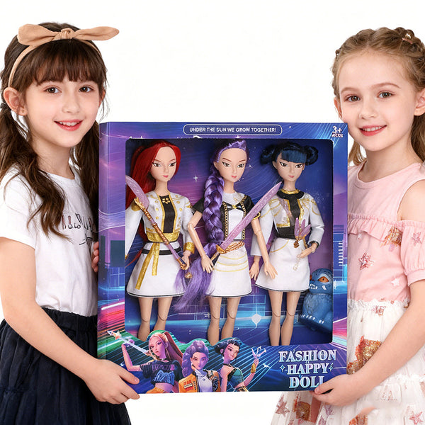 Two girls holding the K-pop doll gift box