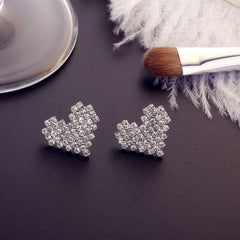 Heart Brooch Cardigan Button Sweater Coat Pin Fashion Corsage Jewelry Accessory