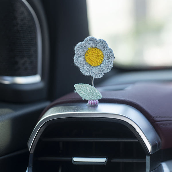 Fashion Car Dashboard Shaking Head Plant Flower Ornaments Automobile Decoration