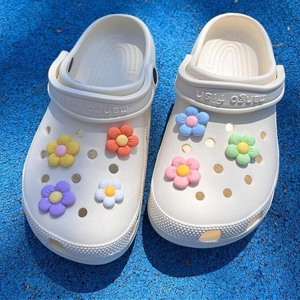 14PCS Flower Shoe Charms Cute Design for Shoes Charm Girl Cute Flower Decoration
