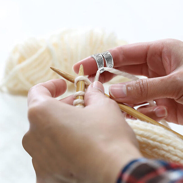 Thimble Finger Knitting Loop Crochet Ring Adjustable Yarn Guides Sewing Ring AU