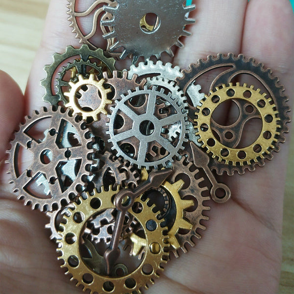 Assorted Gears Steampunk Cogs Gear Pendants Clock Wheels Mix DIY Craf A