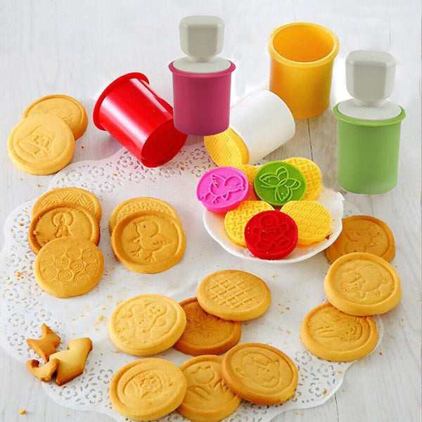6Pcs/Set Tools Biscuit Mould With 6 Patterns Cutter Mold Cookie Stamp Christmas