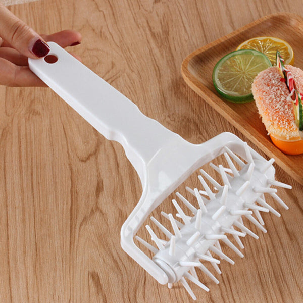 Plastic Baking Roller Docker Pastry Dough Pizza Pie Tool Pitter